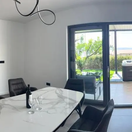 Lejlighed Ad Luxury Jacuzzi & Sea View